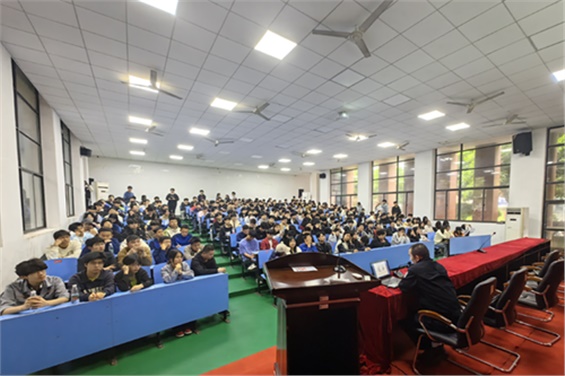 大阳城2138（中国）·官方网站举行4.15国家安全教育活动暨2024年上学期法治讲座